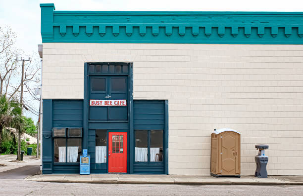 Best Portable toilet rental cost  in Arcola, IL